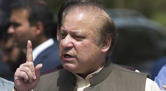 کسے وکیل کریں، کس سے منصفی چاہیں