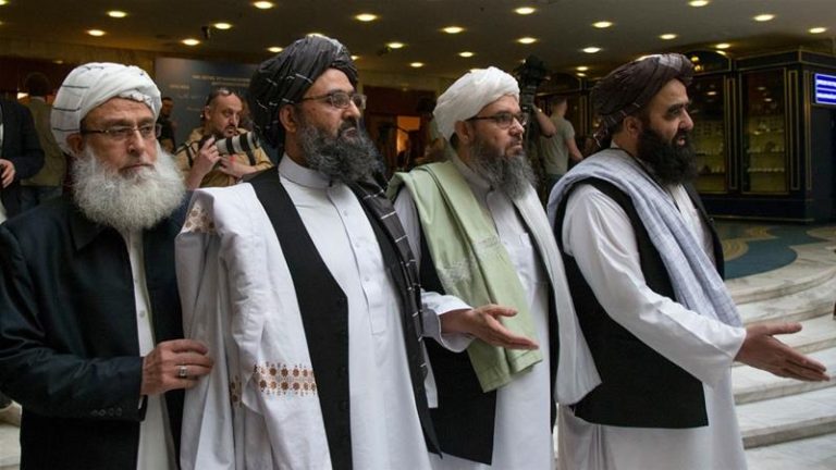 امن مذاکرات اور افغان طالبان کی سیاسی و عسکری قیادت کے مابین اختلافات
