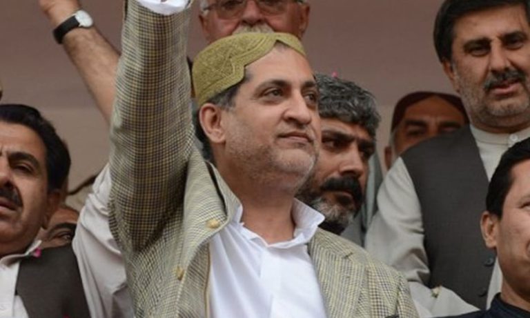 اختر مینگل حکومت کو بلیک میل نہیں کر رہے