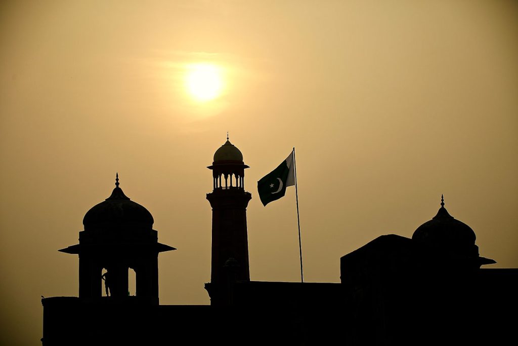 مذہبی طبقے کی گروہ بندی اور طاقت کے مظاہرے کارجحان