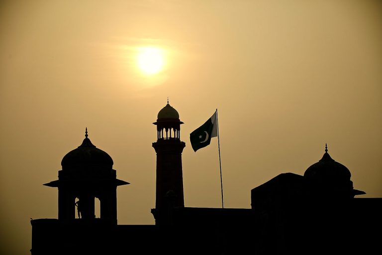 مذہبی سیاست اور کرنے کا کام