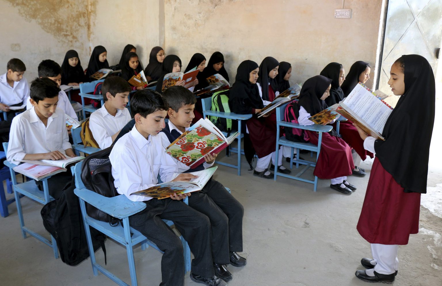 پاکستان کی تعلیمی پالیسیوں میں فکری اور لسانی تنوع کا مسئلہ