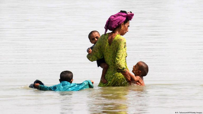 بے بسی کی تصویریں